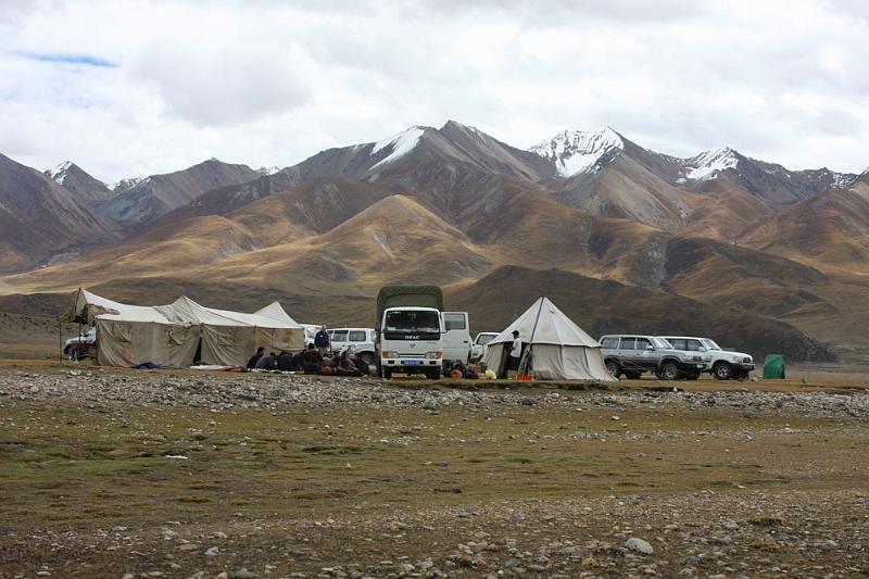 211 Picnic in paradise.jpg